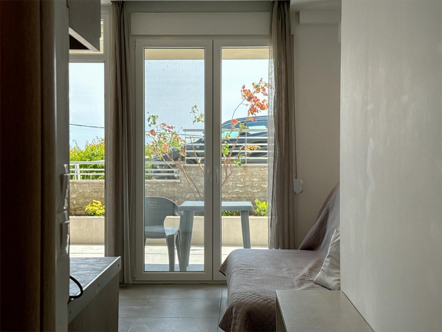 Blue Horizon 6 Apartment Nea Kallikrateia Ngoại thất bức ảnh