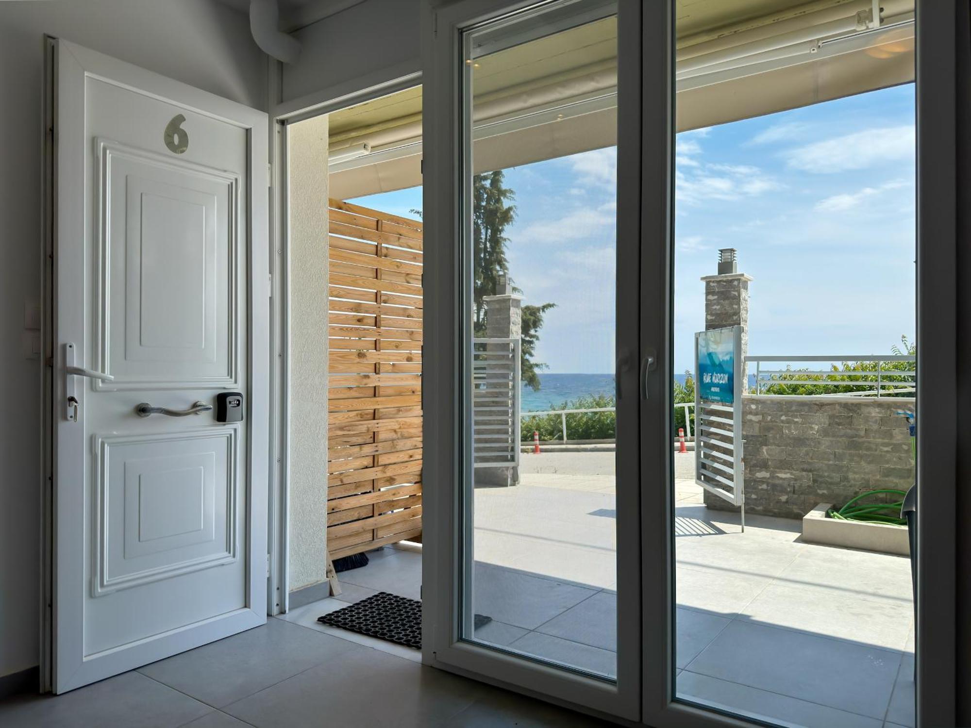 Blue Horizon 6 Apartment Nea Kallikrateia Ngoại thất bức ảnh