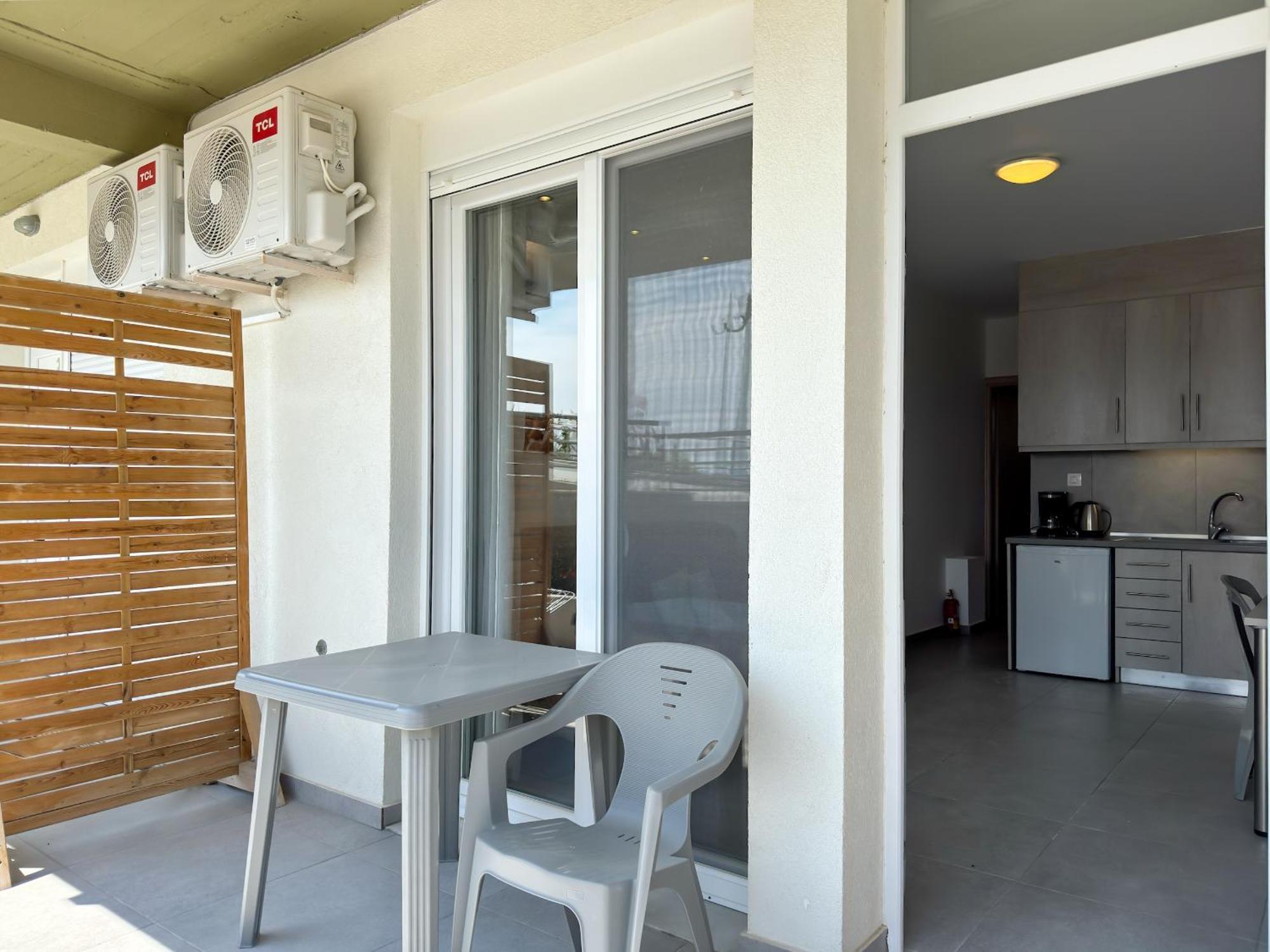 Blue Horizon 6 Apartment Nea Kallikrateia Ngoại thất bức ảnh