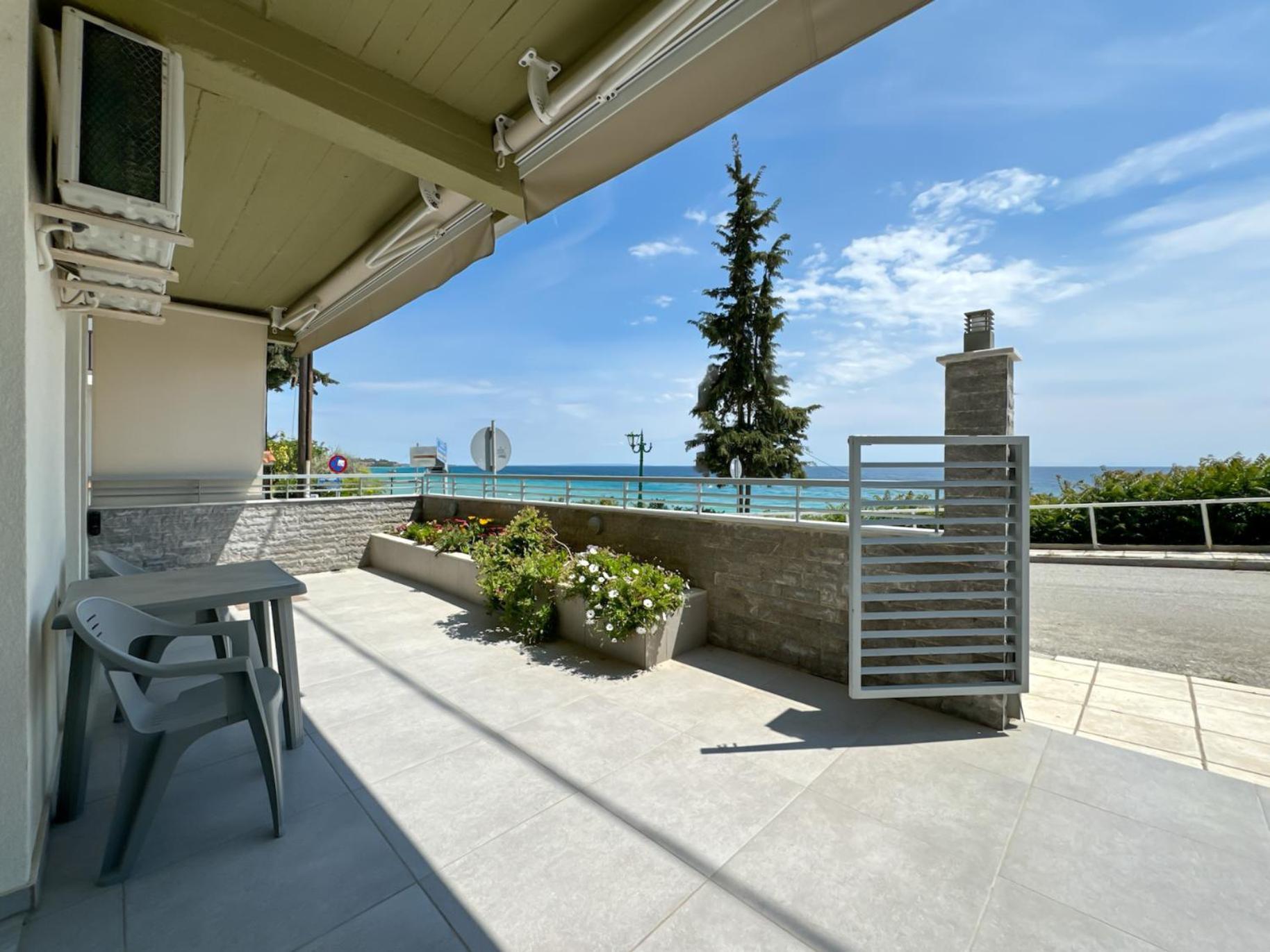 Blue Horizon 6 Apartment Nea Kallikrateia Ngoại thất bức ảnh